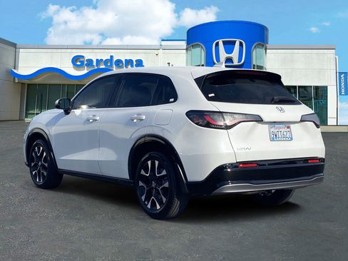 Certified 2026 Honda HR-V EX-L image 4