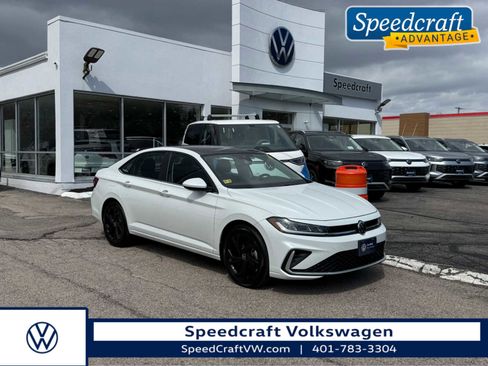 Certified 2026 Volkswagen Jetta SE FWD image 1