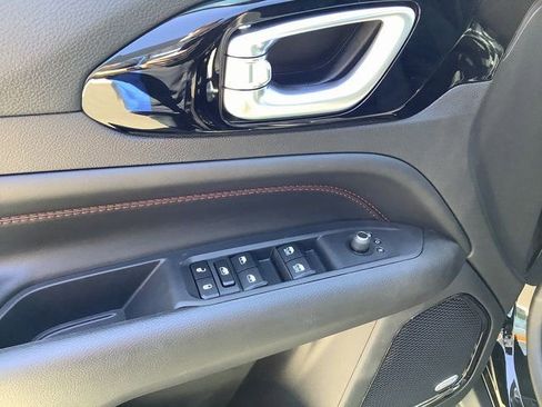 New 2025 Jeep Compass Trailhawk w/ Sun & Sound Group image 10