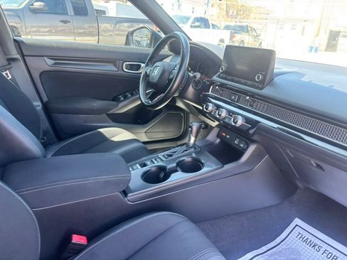 Used 2022 Honda Civic Sport image 29