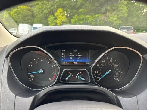 Used 2015 Ford Focus SE FWD image 17