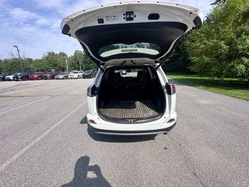 Used 2017 Toyota RAV4 SE w/ Power Special Value Package AWD/4WD image 10