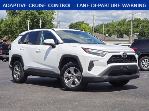 Used 2024 Toyota RAV4 XLE FWD image 1