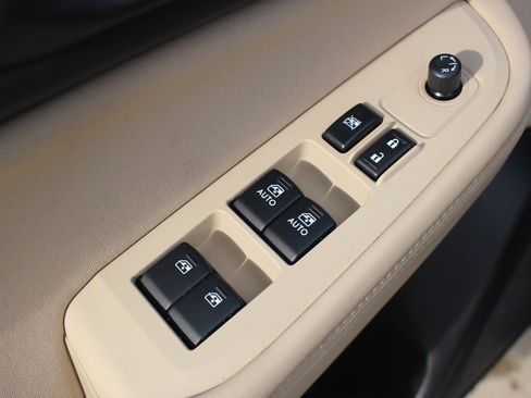 Used 2015 Subaru Legacy 2.5i Premium image 13