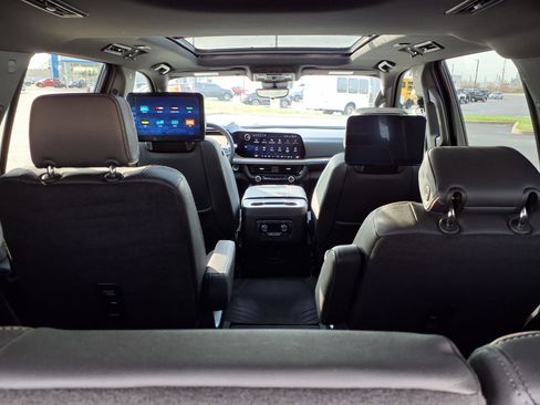 Used 2025 Chevrolet Tahoe Premier image 31