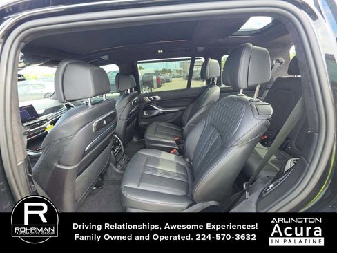 Used 2025 BMW X7 M60i w/ Executive Package AWD/4WD image 10