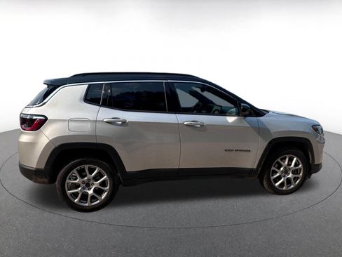 Used 2025 Jeep Compass Limited AWD/4WD image 18