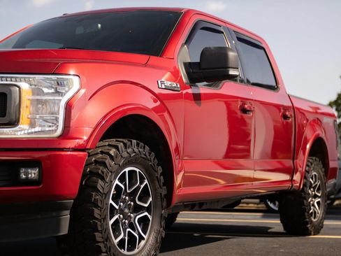Used 2018 Ford F150 XLT w/ Equipment Group 302A Luxury AWD/4WD image 7