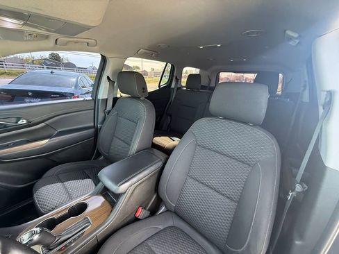 Used 2019 GMC Acadia SLE image 13