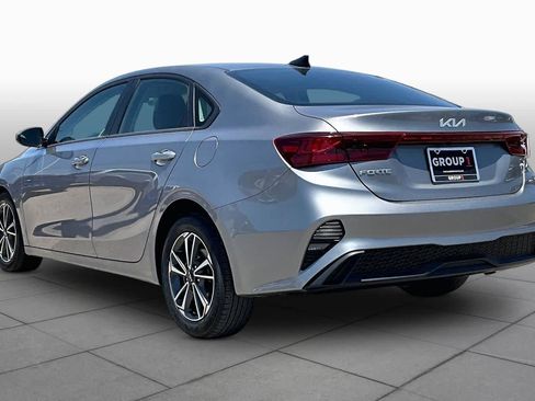 Used 2024 Kia Forte LXS FWD image 12