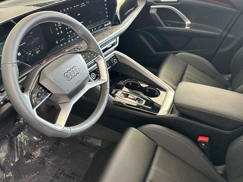New 2025 Audi Q5 Premium Plus image 9