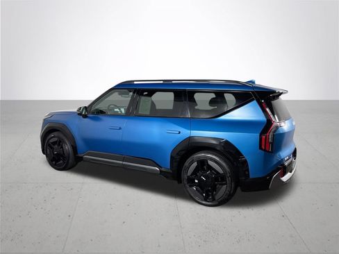 Used 2024 Kia EV9 GT-Line AWD/4WD image 8