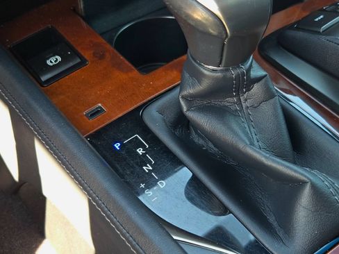 Used 2017 Lexus LX 570 4WD image 47