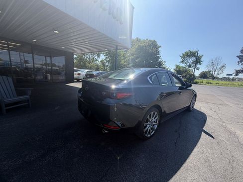 Used 2022 MAZDA MAZDA3 s FWD image 7