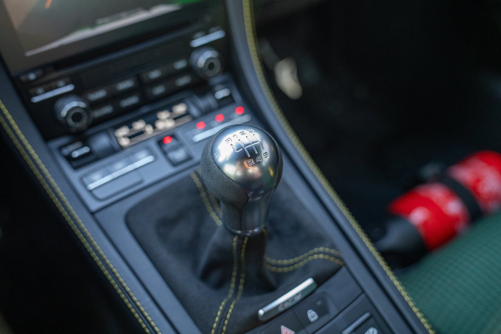 Certified 2022 Porsche 718 Cayman GT4 RWD image 23