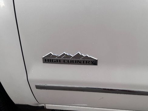 Used 2016 Chevrolet Silverado 1500 High Country w/ High Country Premium Package image 31