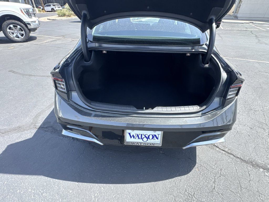 Used 2025 Hyundai Sonata SEL FWD image 25