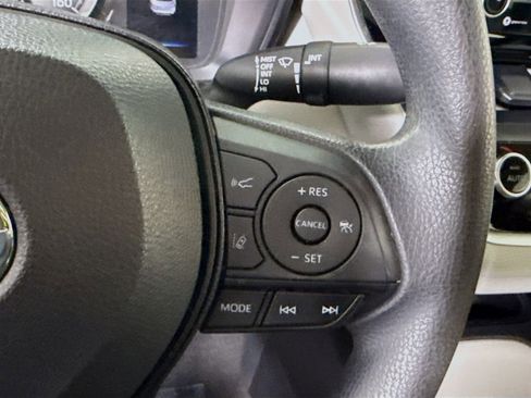 Certified 2022 Toyota Corolla LE FWD image 21