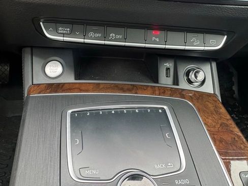 Used 2020 Audi Q5 2.0T Premium Plus w/ Premium Plus Package image 32