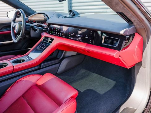 Certified 2024 Porsche Taycan GTS image 27