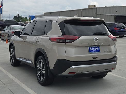 Used 2021 Nissan Rogue Platinum FWD image 6