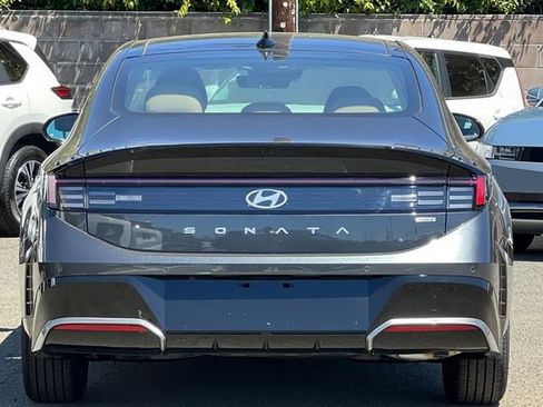 New 2026 Hyundai Sonata Limited FWD image 7