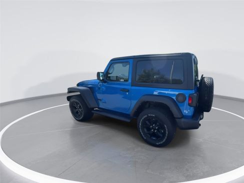 Used 2022 Jeep Wrangler Sport AWD/4WD image 2
