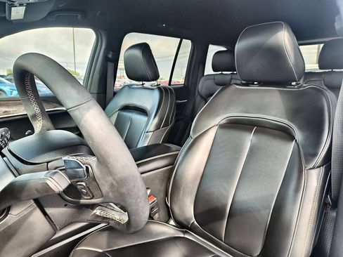 Used 2024 Jeep Grand Cherokee Limited RWD image 11