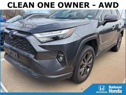 Used 2023 Toyota RAV4 XLE Premium image 1