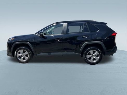 Used 2025 Toyota RAV4 XLE FWD image 8