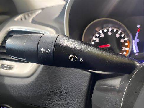 Used 2019 Jeep Compass Latitude w/ Cold Weather Group image 19