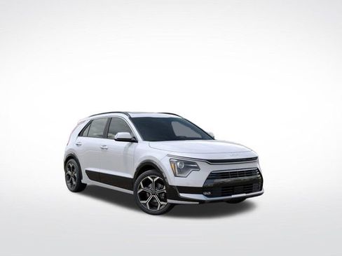 Used 2024 Kia Niro EX Touring FWD image 1