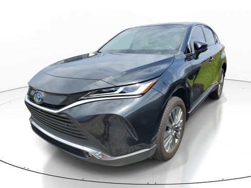 Used 2024 Toyota Venza Limited AWD/4WD image 3
