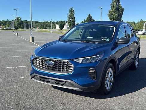 Used 2023 Ford Escape Active AWD/4WD image 14