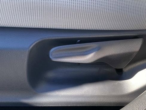 New 2026 Toyota Corolla Cross L image 32