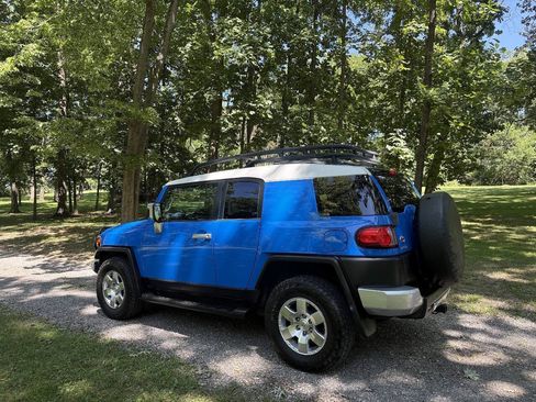 Used 2007 Toyota FJ Cruiser 4WD image 11