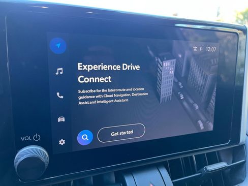 Used 2025 Toyota RAV4 XLE image 21