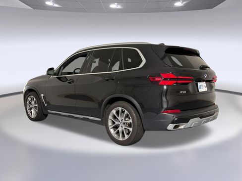 Used 2024 BMW X5 sDrive40i w/ Parking Assistance Package RWD image 3