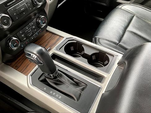 Certified 2019 Ford F150 Lariat image 17