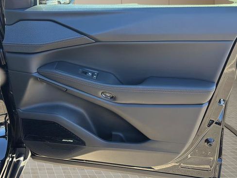 New 2026 Jeep Cherokee Overland w/ Trailer Tow Group image 38