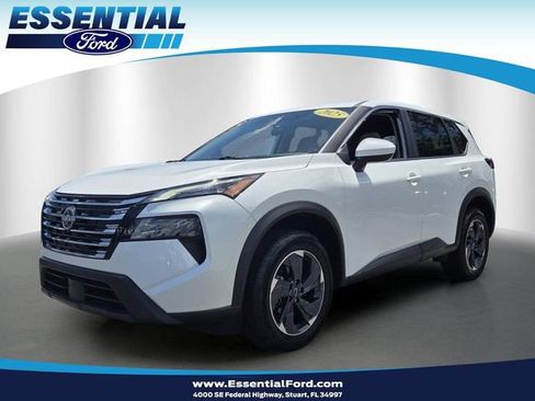 Used 2025 Nissan Rogue SV FWD image 1