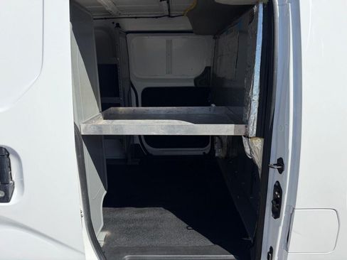 Used 2021 Nissan NV200 S FWD image 18