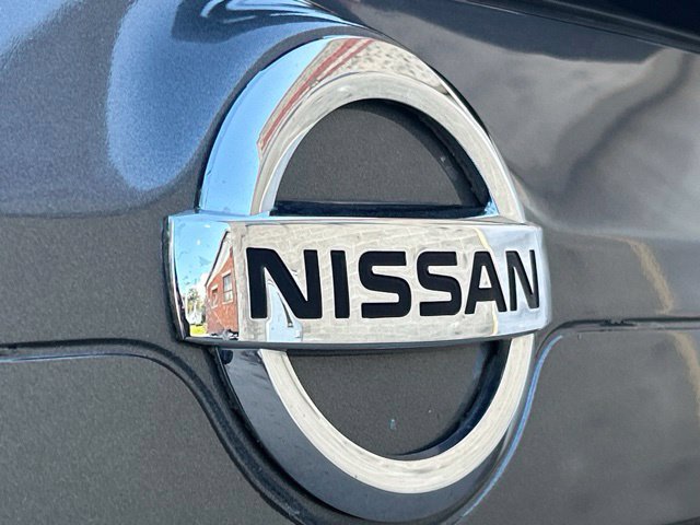 Used 2018 Nissan Rogue SV AWD/4WD image 15