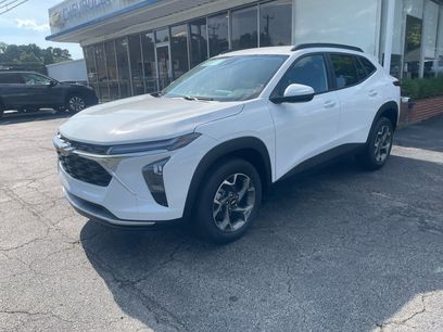 New 2026 Chevrolet Trax LT w/ Driver Confidence Package