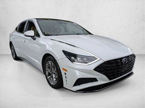 Used 2020 Hyundai Sonata SEL w/ Premium + Sunroof Package FWD image 3