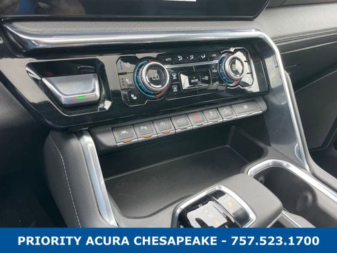 Used 2023 GMC Sierra 1500 Denali w/ Denali Reserve Package AWD/4WD image 18