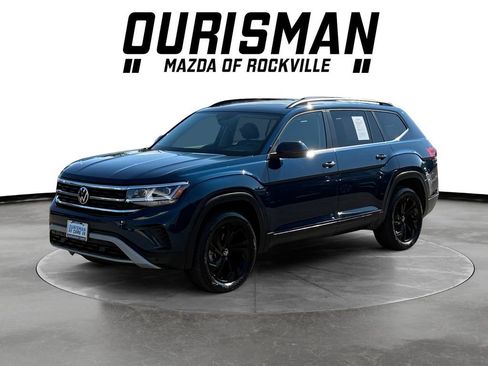 Used 2023 Volkswagen Atlas SE AWD/4WD image 2