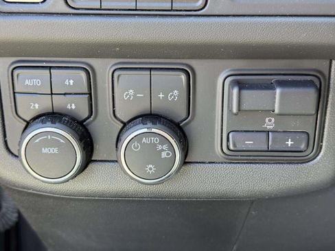 Used 2024 Chevrolet Tahoe RST w/ Luxury Package AWD/4WD image 19