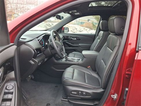 Used 2023 Chevrolet Traverse RS image 14