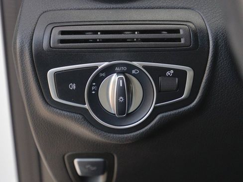Used 2022 Mercedes-Benz GLC 300 4MATIC image 19